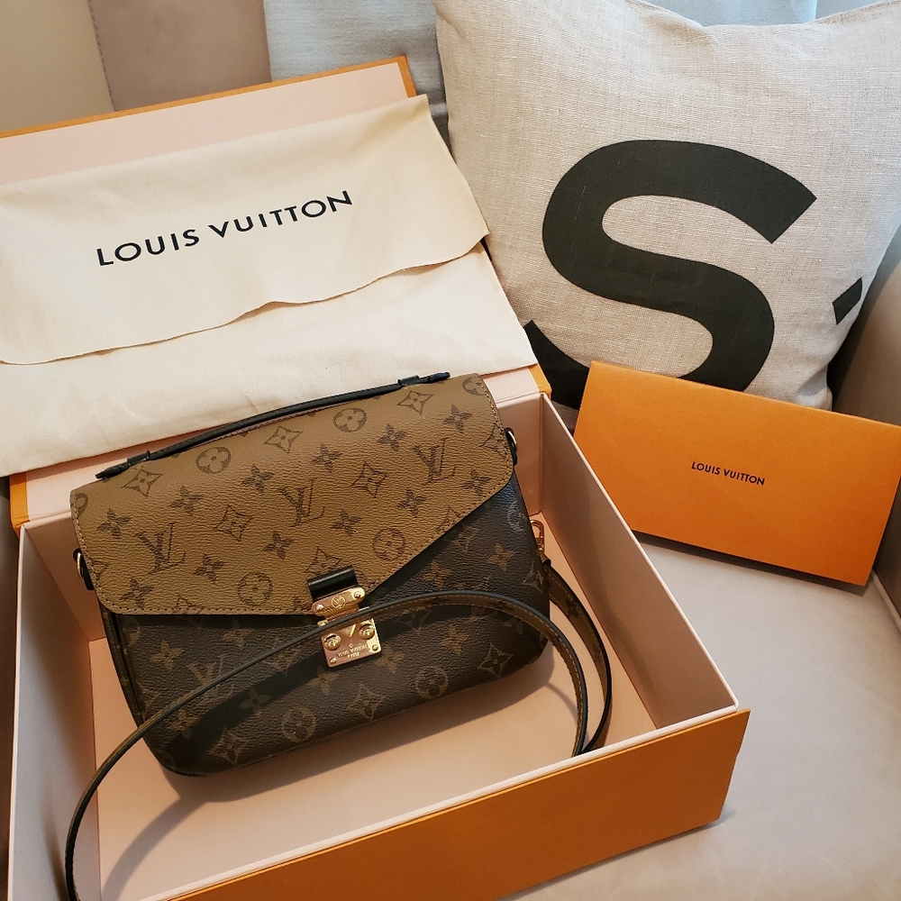 Louis Vuitton Reverse Metis Pochette - Picture 3 of 8